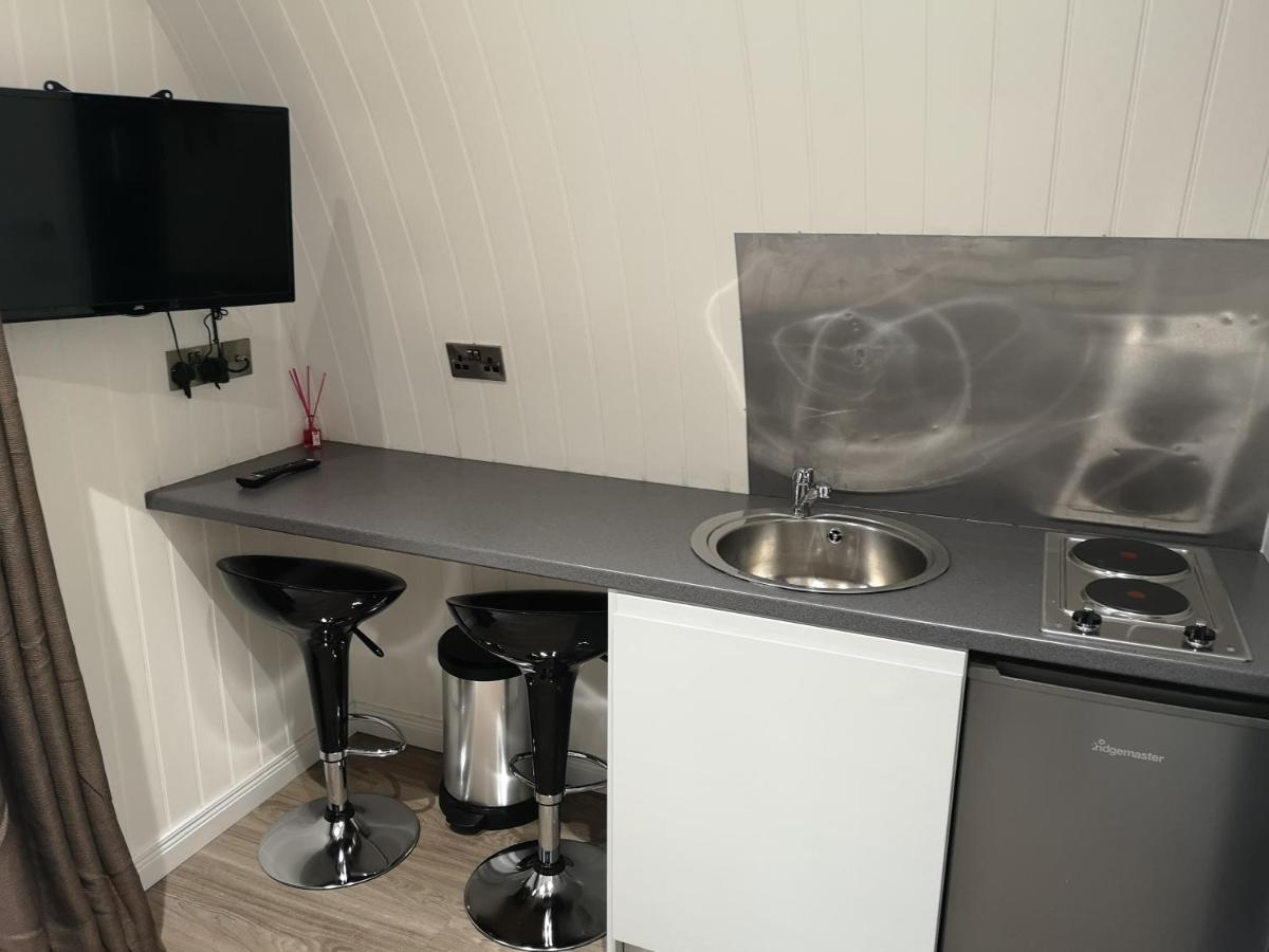 The Pod-Hot Tub-Woodland Lodges-St Clears-Carmarthen Bagian luar foto