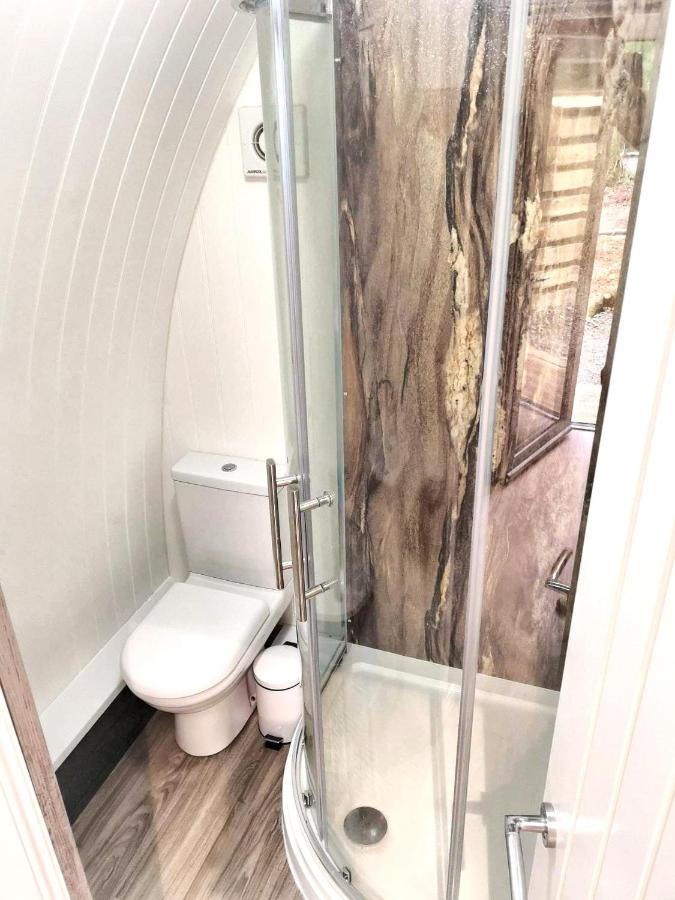 The Pod-Hot Tub-Woodland Lodges-St Clears-Carmarthen Bagian luar foto